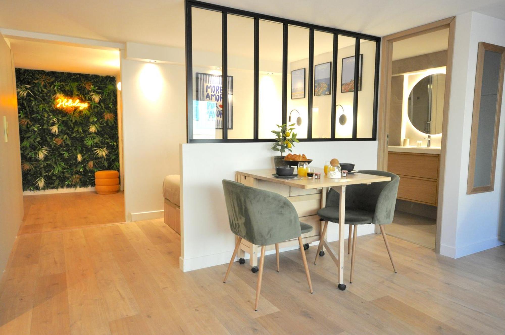 Monaco # Menton - 4 Persons - Hypercenter - Private Parking - Full Renovated - Clim - Fast Wifi - Beach And Sun Dış mekan fotoğraf